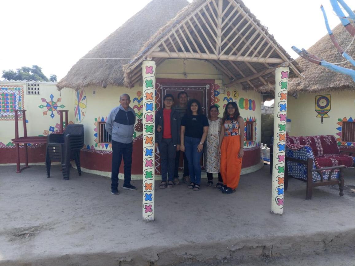 Homestay White Desert *
