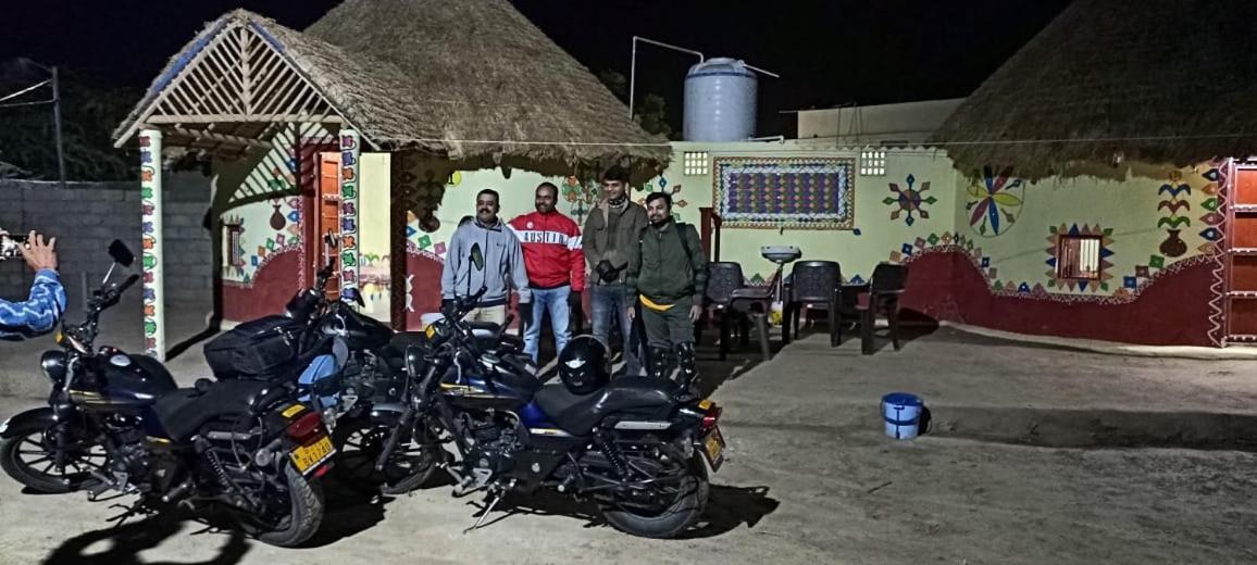 Homestay White Desert Dhordo
